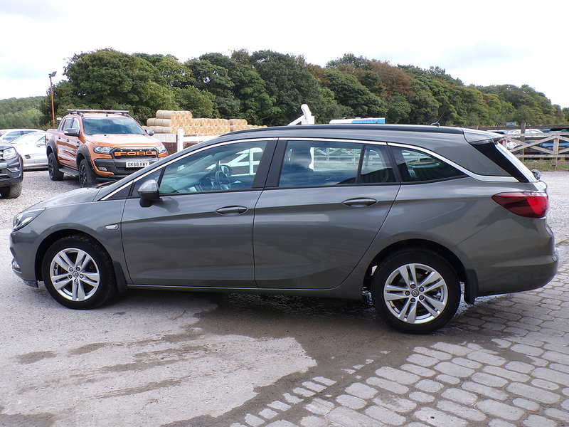 Vauxhall Astra CDTi ecoFLEX Design - U2094