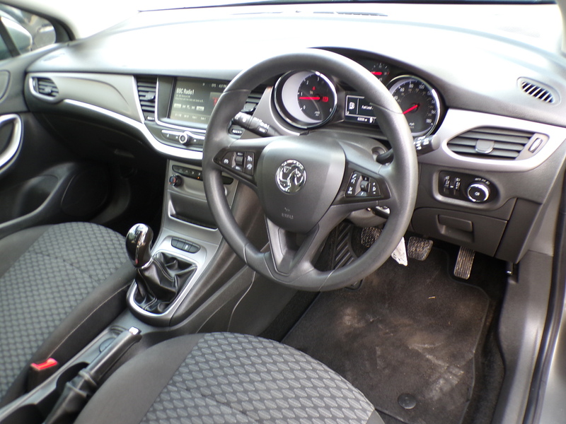 Vauxhall Astra CDTi ecoFLEX Design - U2094