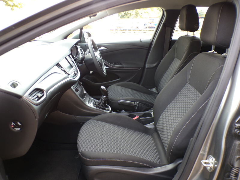 Vauxhall Astra CDTi ecoFLEX Design - U2094