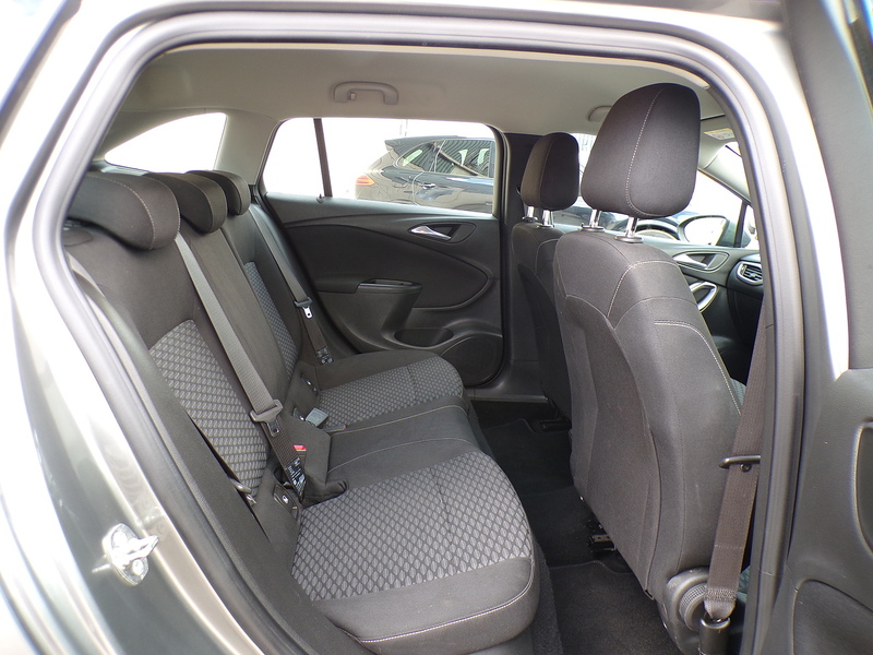Vauxhall Astra CDTi ecoFLEX Design - U2094