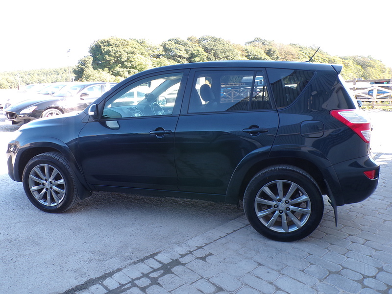 Toyota RAV4 D-CAT SR - U2103