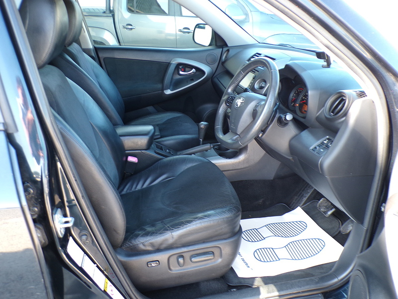 Toyota RAV4 D-CAT SR - U2103