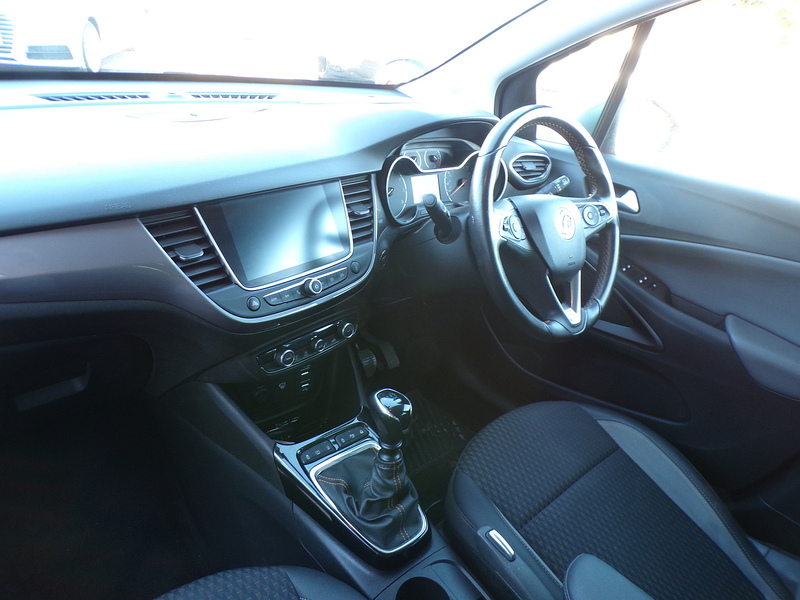 Vauxhall Crossland X Turbo Ultimate - U2104