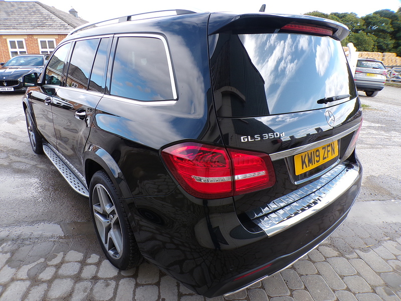 Mercedes-Benz GLS GLS350d V6 AMG Line - U2109