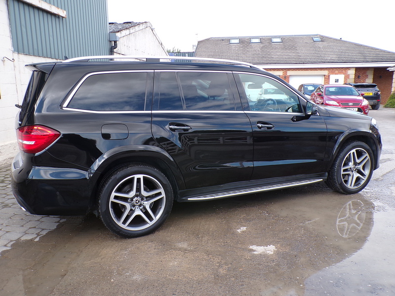 Mercedes-Benz GLS GLS350d V6 AMG Line - U2109