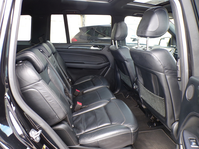 Mercedes-Benz GLS GLS350d V6 AMG Line - U2109