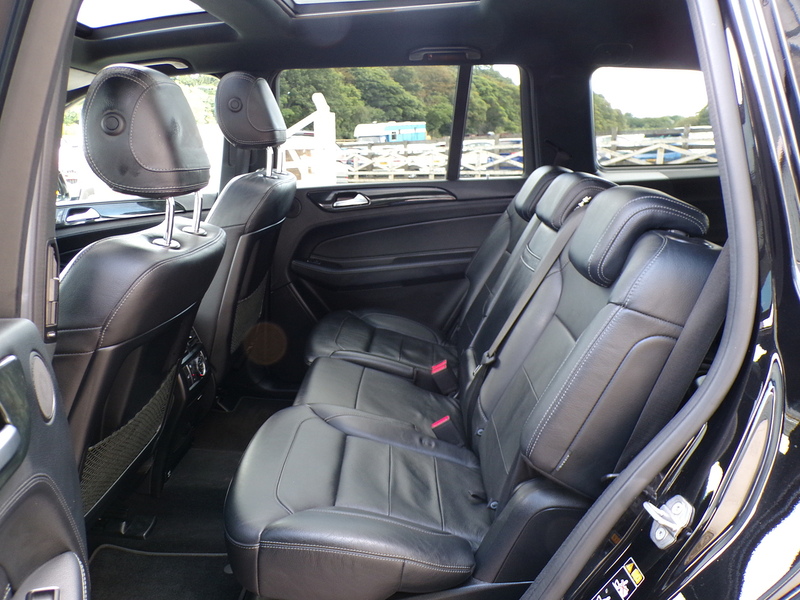 Mercedes-Benz GLS GLS350d V6 AMG Line - U2109