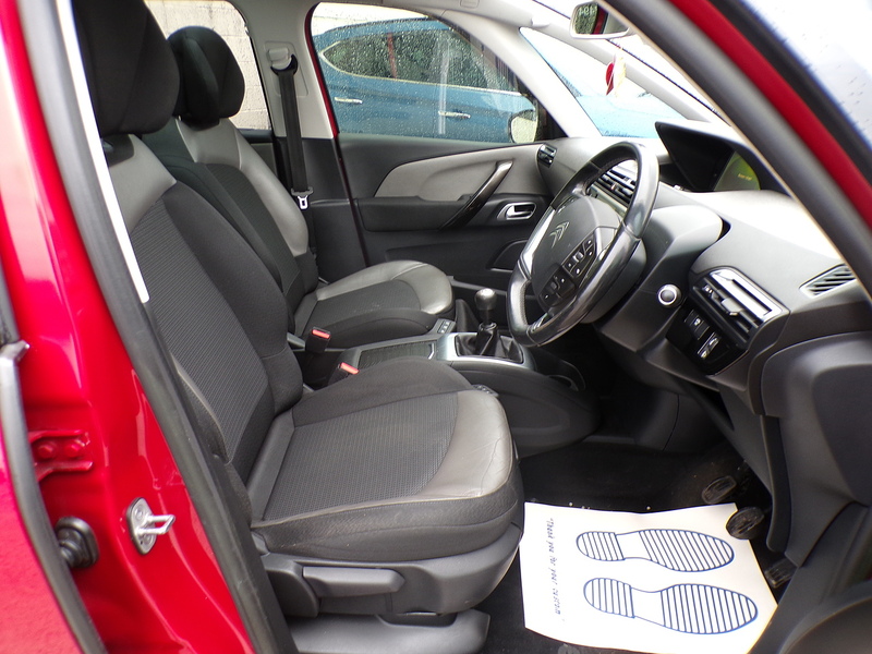 Citroen Grand C4 Picasso e-HDi Exclusive+ - U2111