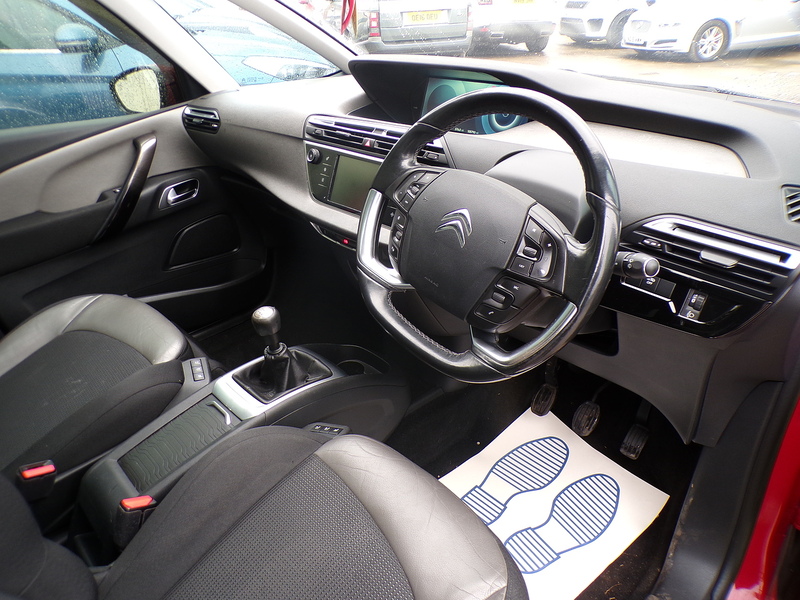 Citroen Grand C4 Picasso e-HDi Exclusive+ - U2111