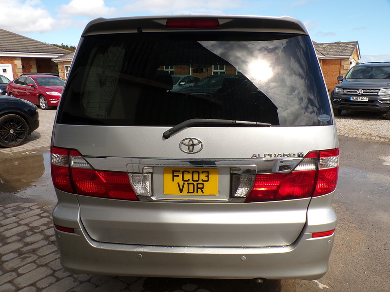 Toyota ALPHARD  - U2112