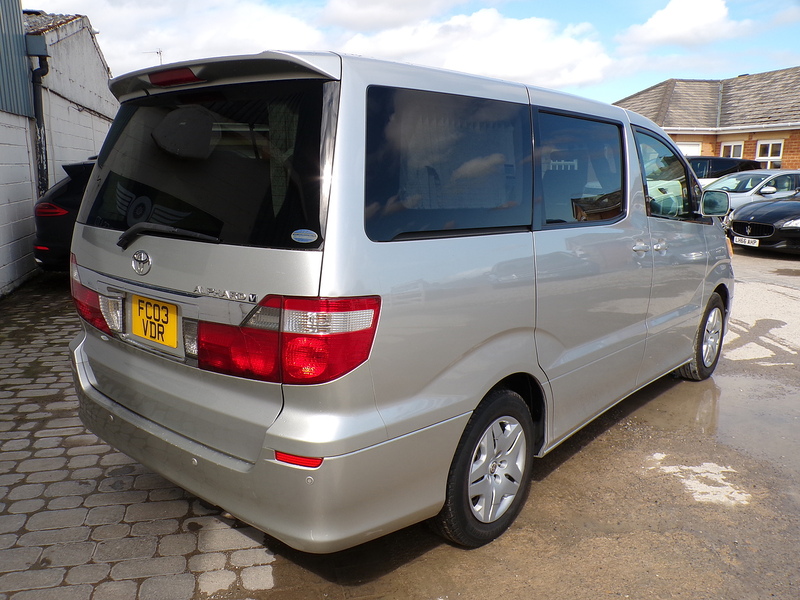 Toyota ALPHARD  - U2112