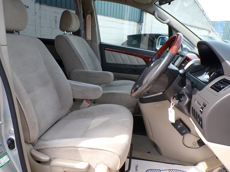 Toyota ALPHARD  - U2112