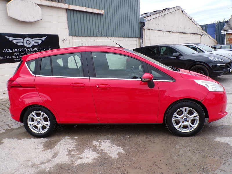 Ford B-Max Zetec - U2113