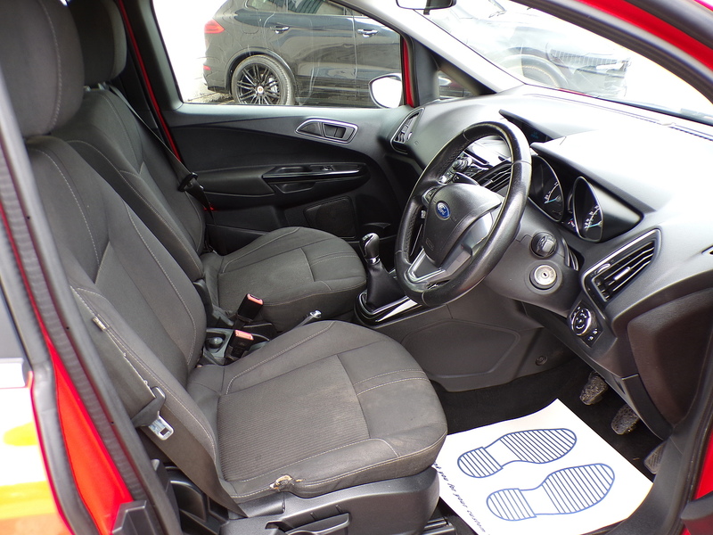 Ford B-Max Zetec - U2113