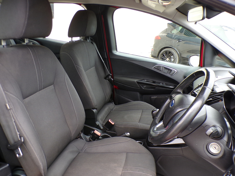 Ford B-Max Zetec - U2113