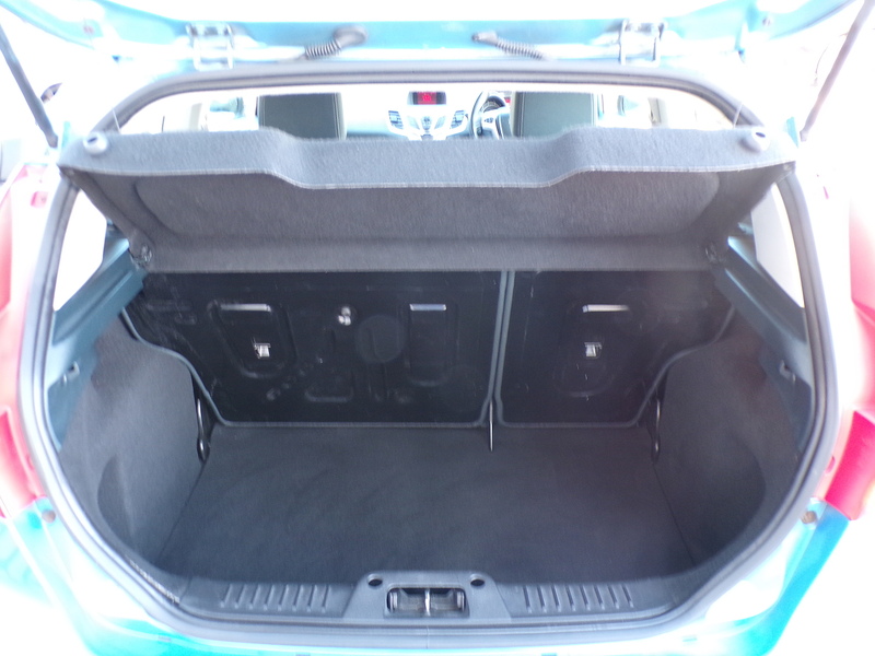 Ford Fiesta Zetec - U2116