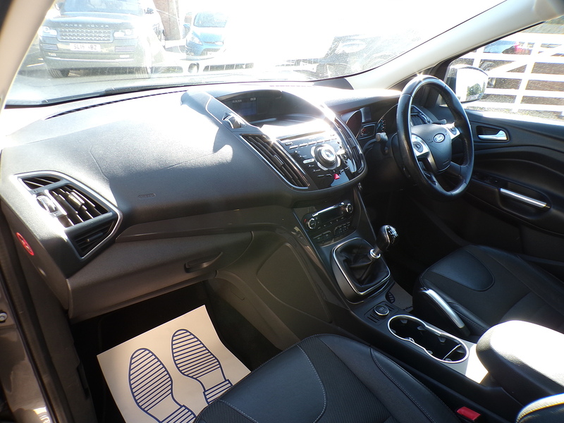 Ford Kuga TDCi Titanium - U2119
