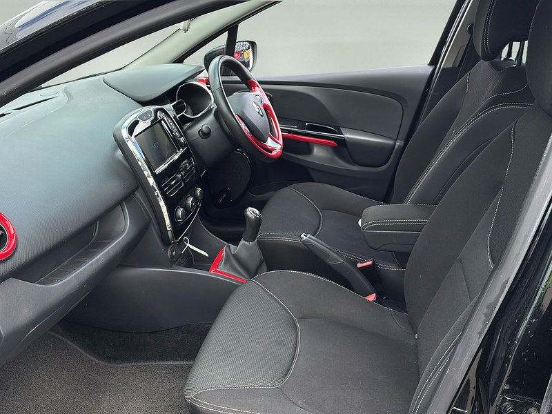 Renault Clio dCi Dynamique MediaNav - U2121