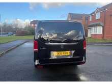 Mercedes-Benz V-Class V 220 D Amg Line L