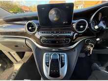 Mercedes-Benz V-Class V 220 D Amg Line L