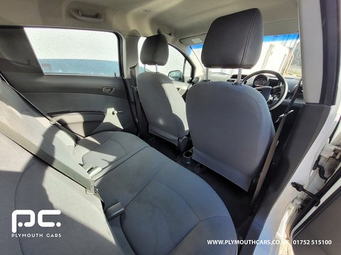 1.0i + Hatchback 5dr Petrol Manual Euro 5 (No a/c) (68 ps)