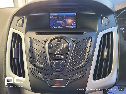 1.6 Zetec Hatchback 5dr Petrol Manual Euro 5 (125 ps)