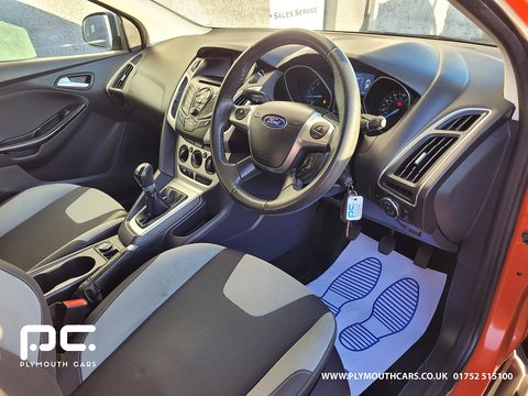 1.6 Zetec Hatchback 5dr Petrol Manual Euro 5 (125 ps)