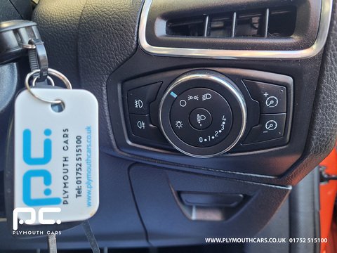 1.6 Zetec Hatchback 5dr Petrol Manual Euro 5 (125 ps)