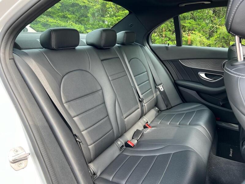 MERCEDES-BENZ C-CLASS 2.1 C220 D AMG LINE PREMIUM 4d 170 BHP FULL SERVICE HISTORY|PANORAMIC ROOF - U10000