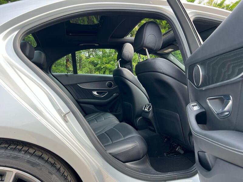 MERCEDES-BENZ C-CLASS 2.1 C220 D AMG LINE PREMIUM 4d 170 BHP FULL SERVICE HISTORY|PANORAMIC ROOF - U10000