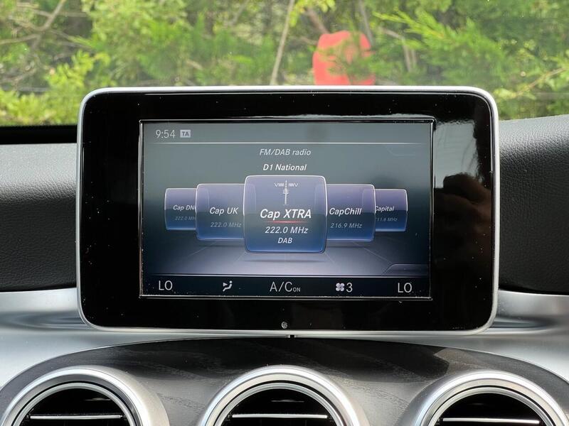 MERCEDES-BENZ C-CLASS 2.1 C220 D AMG LINE PREMIUM 4d 170 BHP FULL SERVICE HISTORY|PANORAMIC ROOF - U10000