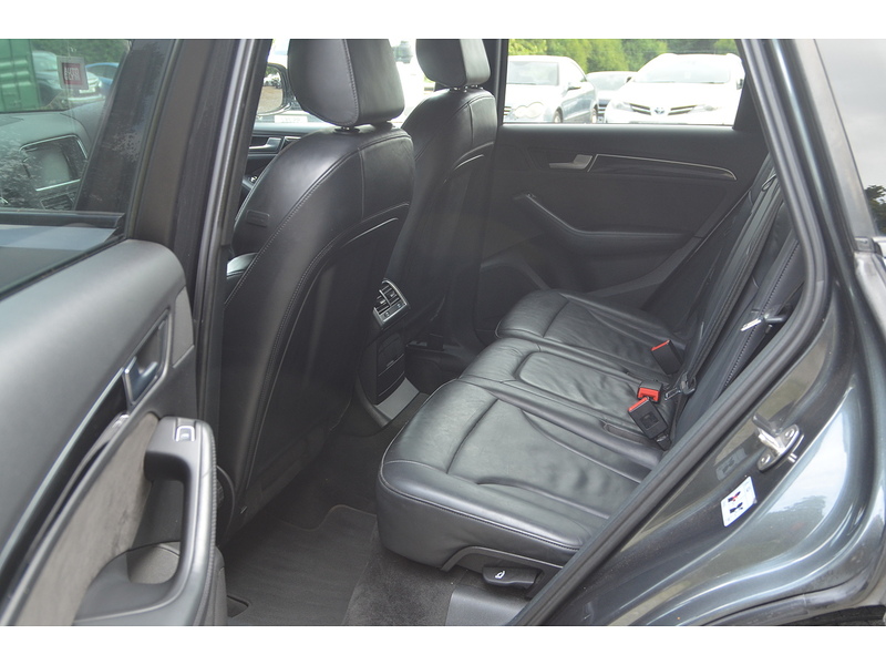 Audi Q5 TDI S line Plus - U10020