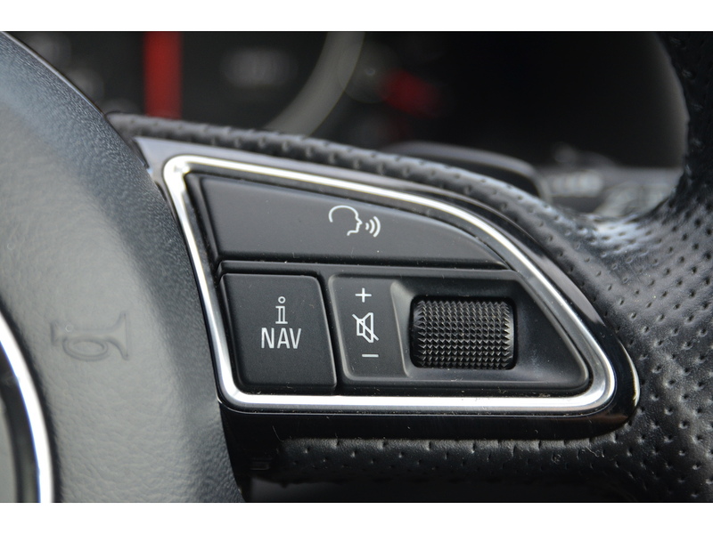 Audi Q5 TDI S line Plus - U10020