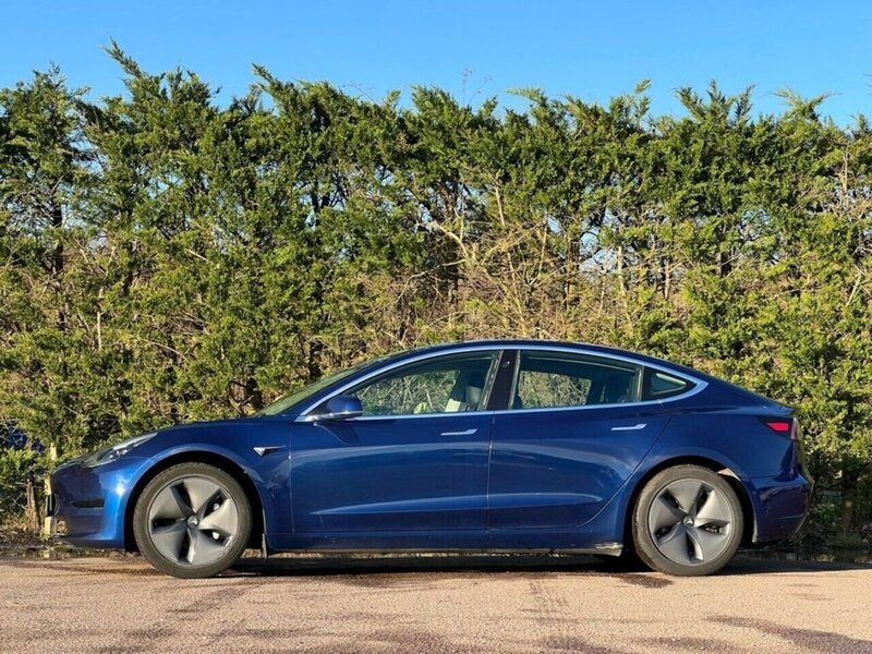 Tesla Model 3 Standard Range Plus - U10046