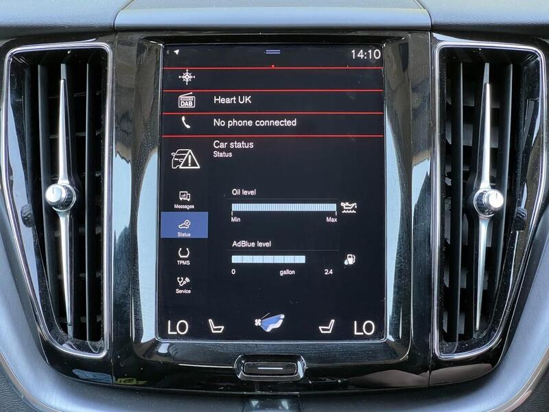 VOLVO XC60 2.0 D4 MOMENTUM PRO 5d 188 BHP FULL SERVICE HISTORY|R/CAM|PRIVACY Estate Automatic Diesel - U10063