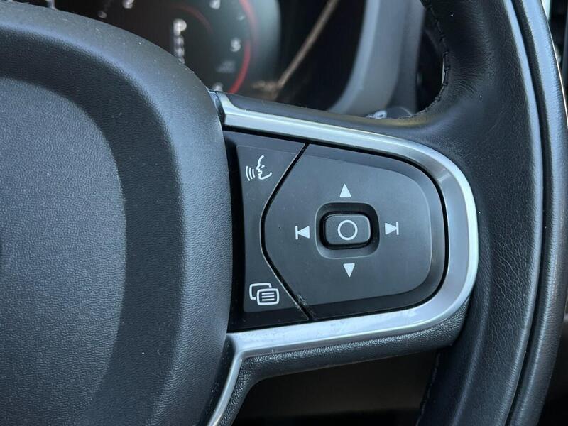 VOLVO XC60 2.0 D4 MOMENTUM PRO 5d 188 BHP FULL SERVICE HISTORY|R/CAM|PRIVACY Estate Automatic Diesel - U10063