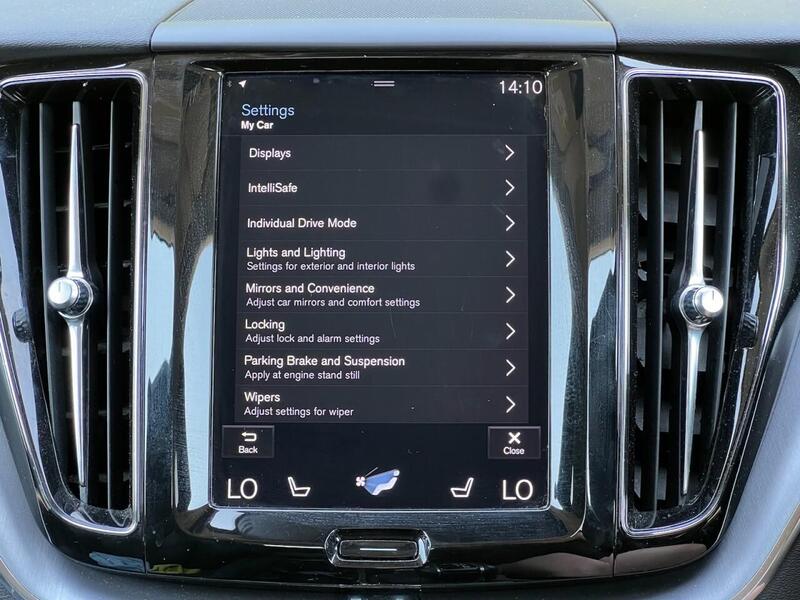 VOLVO XC60 2.0 D4 MOMENTUM PRO 5d 188 BHP FULL SERVICE HISTORY|R/CAM|PRIVACY Estate Automatic Diesel - U10063