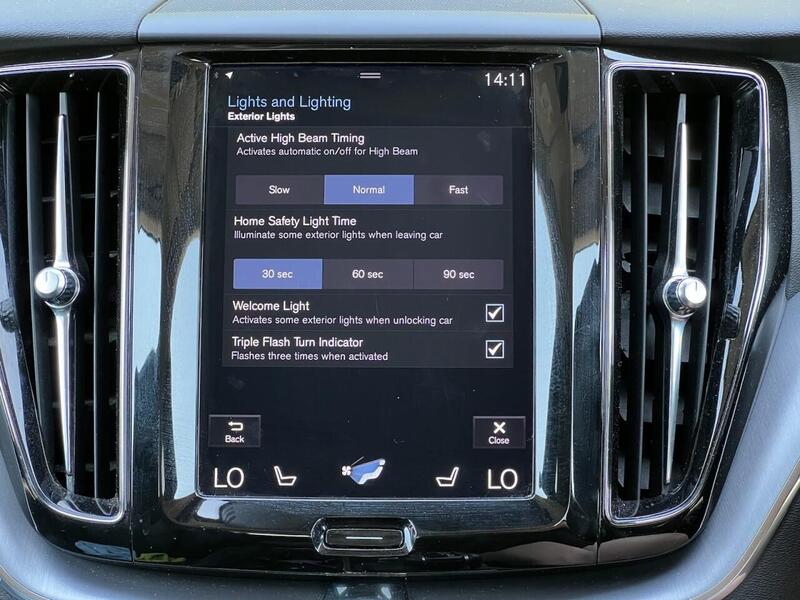 VOLVO XC60 2.0 D4 MOMENTUM PRO 5d 188 BHP FULL SERVICE HISTORY|R/CAM|PRIVACY Estate Automatic Diesel - U10063