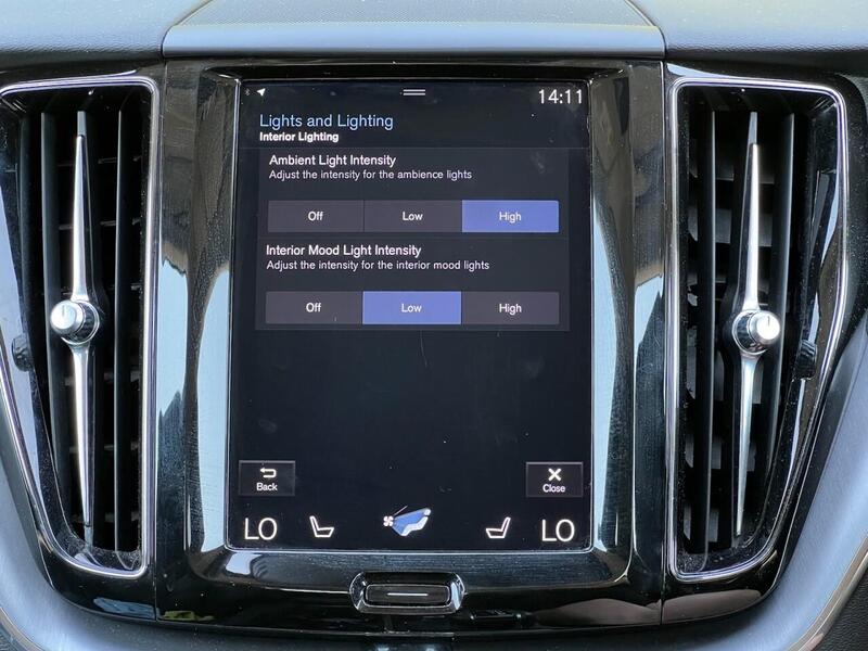 VOLVO XC60 2.0 D4 MOMENTUM PRO 5d 188 BHP FULL SERVICE HISTORY|R/CAM|PRIVACY Estate Automatic Diesel - U10063