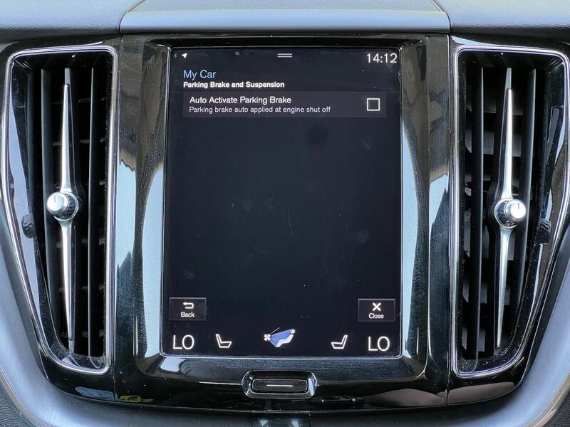 VOLVO XC60 2.0 D4 MOMENTUM PRO 5d 188 BHP FULL SERVICE HISTORY|R/CAM|PRIVACY Estate Automatic Diesel - U10063