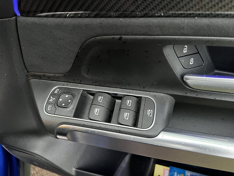 MERCEDES-BENZ GLB GLB 1.3 GLB200 AMG Line (Premium 2) SUV 5dr Petrol 7G-DCT Euro 6 (s/s) (163 ps) 1 OWNER FROM - U10107