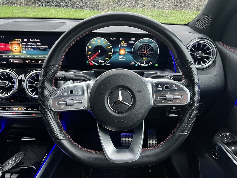 MERCEDES-BENZ GLB GLB 1.3 GLB200 AMG Line (Premium 2) SUV 5dr Petrol 7G-DCT Euro 6 (s/s) (163 ps) 1 OWNER FROM - U10107