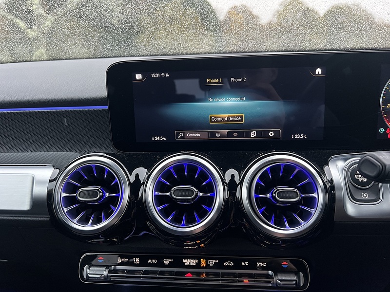 MERCEDES-BENZ GLB GLB 1.3 GLB200 AMG Line (Premium 2) SUV 5dr Petrol 7G-DCT Euro 6 (s/s) (163 ps) 1 OWNER FROM - U10107