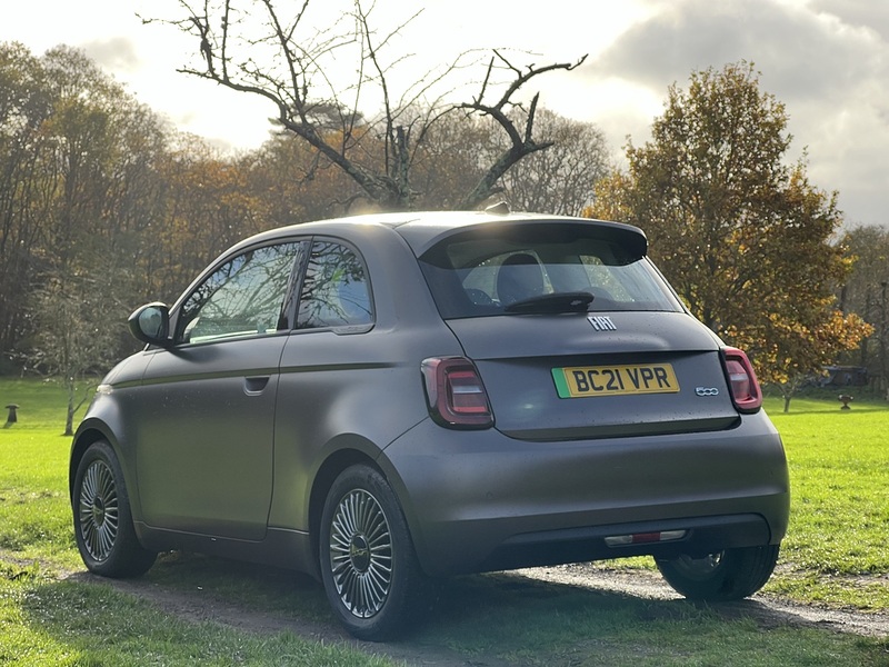 FIAT 500E 500E 42kWh Icon Hatchback 3dr Electric Auto (118 ps) 1 OWNER FROM NEW|P/ROOF|PRIVACY|NAV - U10121