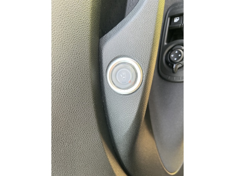 FIAT 500E 500E 42kWh Icon Hatchback 3dr Electric Auto (118 ps) 1 OWNER FROM NEW|P/ROOF|PRIVACY|NAV - U10121