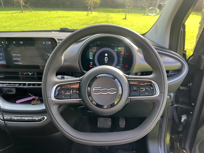 FIAT 500E 500E 42kWh Icon Hatchback 3dr Electric Auto (118 ps) 1 OWNER FROM NEW|P/ROOF|PRIVACY|NAV - U10121
