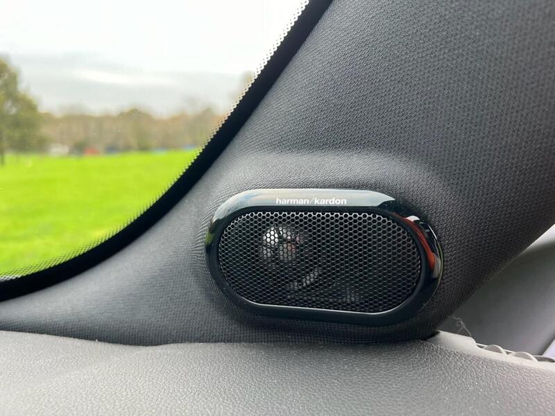 MINI Electric Hatch Electric Hatch 32.6kWh Level 3 Hatchback 3dr Electric Auto (184 ps) 1 OWNER FROM - U10135