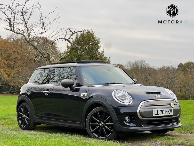 MINI Electric Hatch Electric Hatch 32.6kWh Level 3 Hatchback 3dr Electric Auto (184 ps) 1 OWNER FROM - U10135