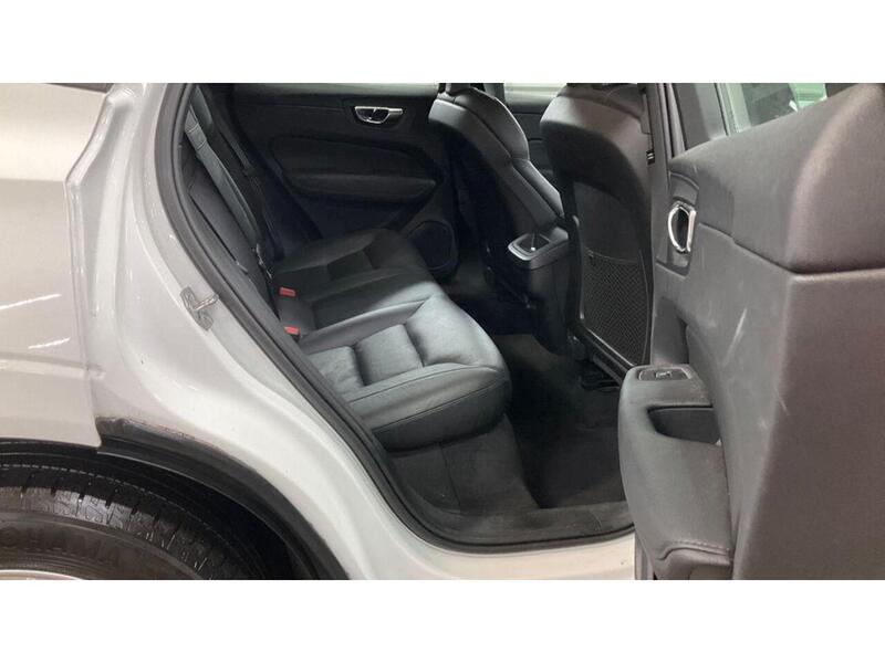 VOLVO XC60 XC60 2.0 D4 Momentum SUV 5dr Diesel Auto Euro 6 (s/s) (190 ps) 1 OWNER FROM NEW|PARK DISTANCE F/R - U10145