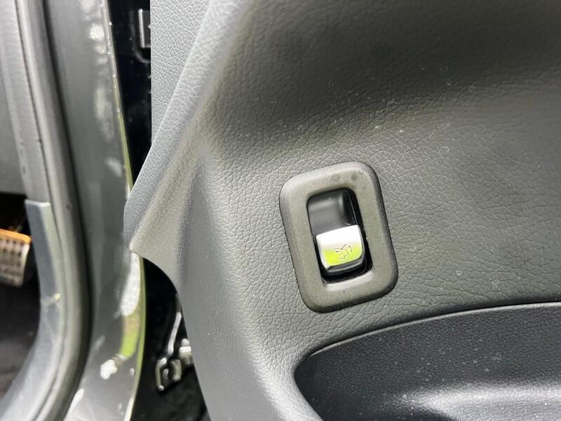 MERCEDES-BENZ EQC EQC EQC 400 80kWh AMG Line (Premium Plus) SUV 5dr Electric Auto 4MATIC (408 ps) - U10146